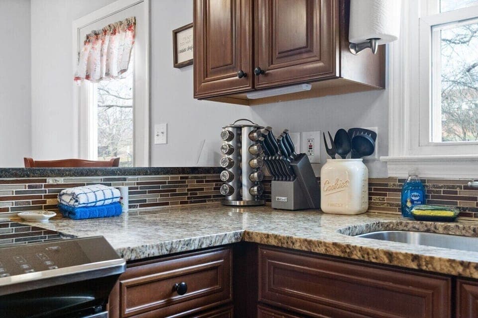 Full Kitchen