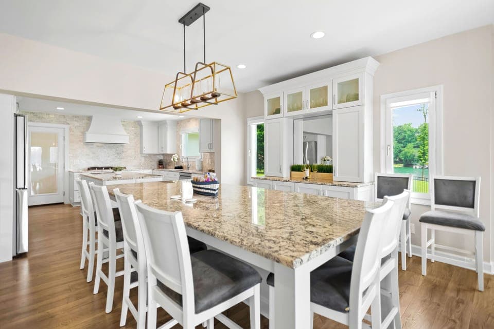 Dining table seating for 8+.