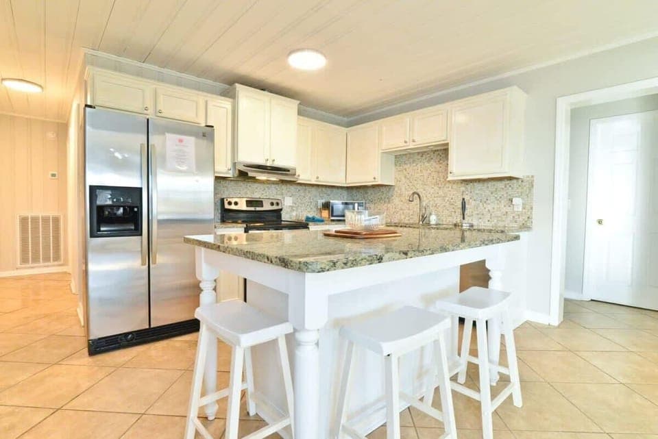2 Kitchens