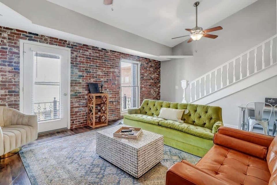 A view of the living room!
