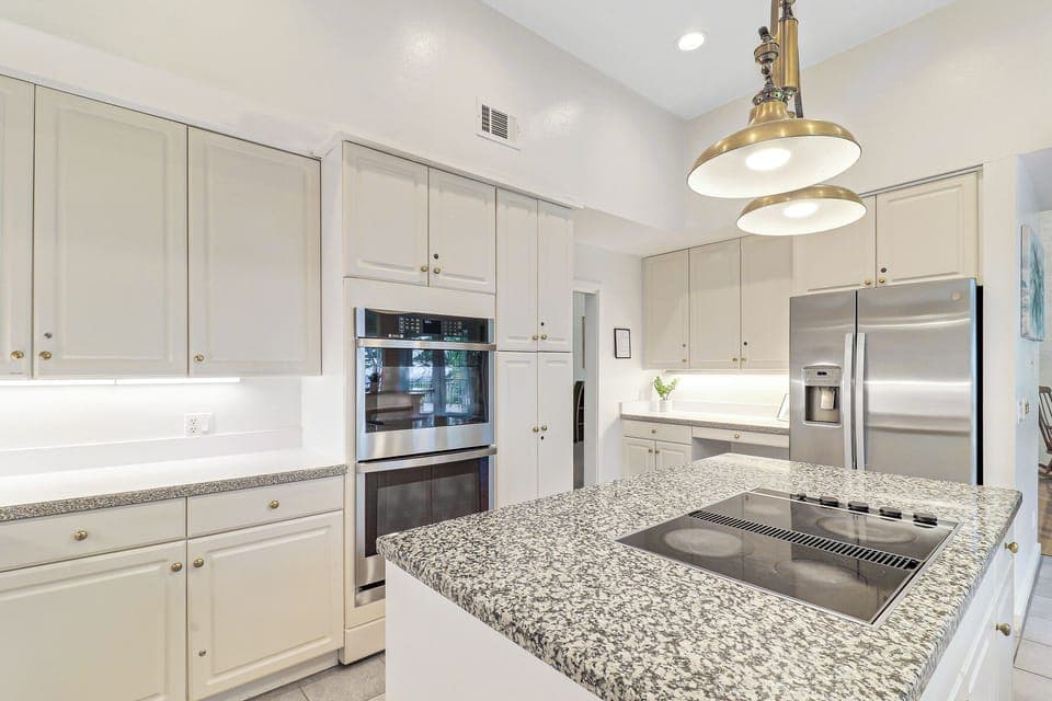 26 Duck Hawk - Kitchen (Upstairs)