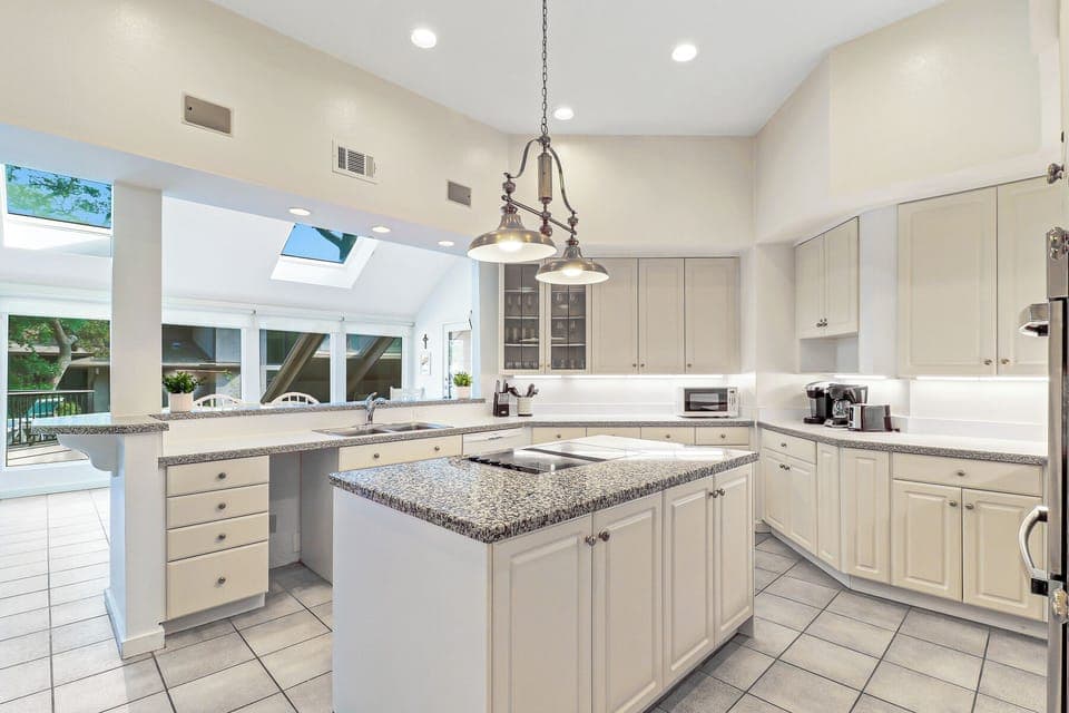 26 Duck Hawk - Kitchen (Upstairs)