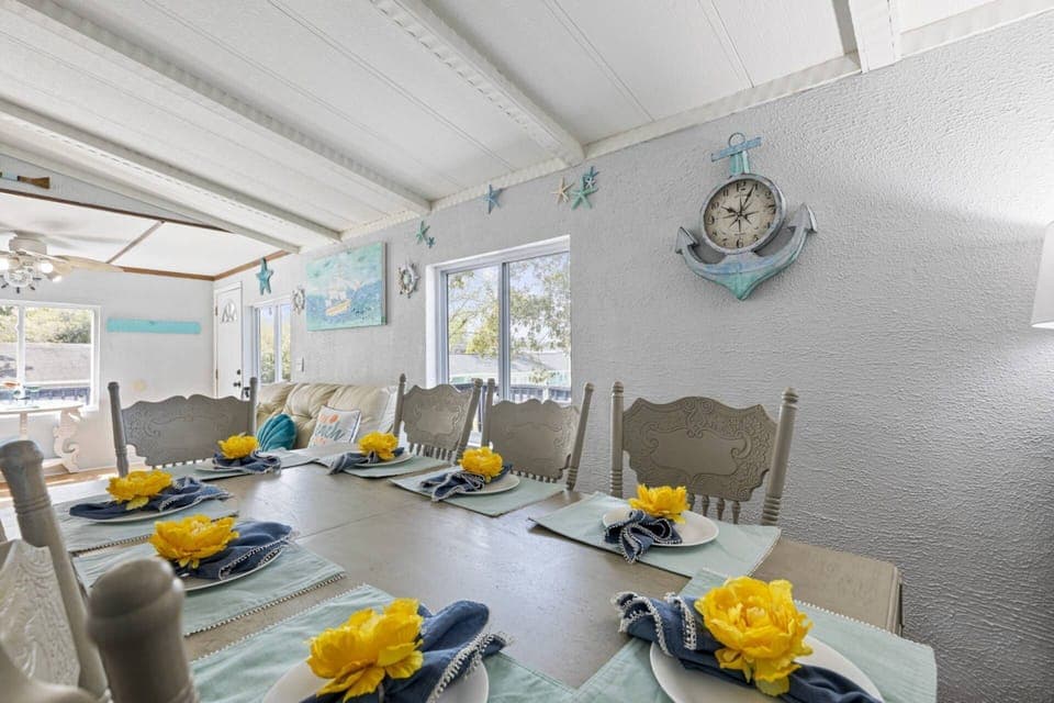 Dining with plenty of Natural Light!