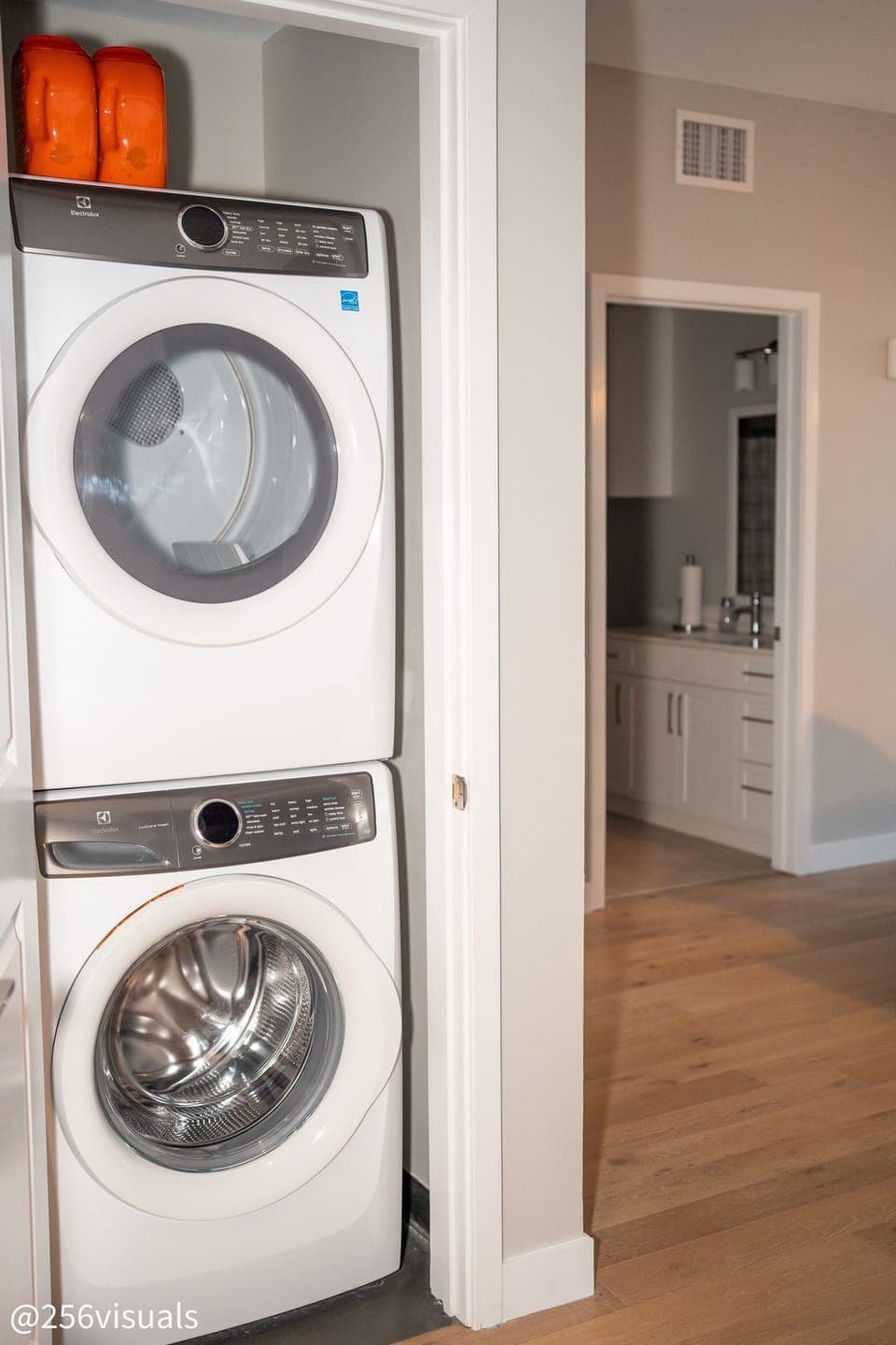 Washer & Dryer 