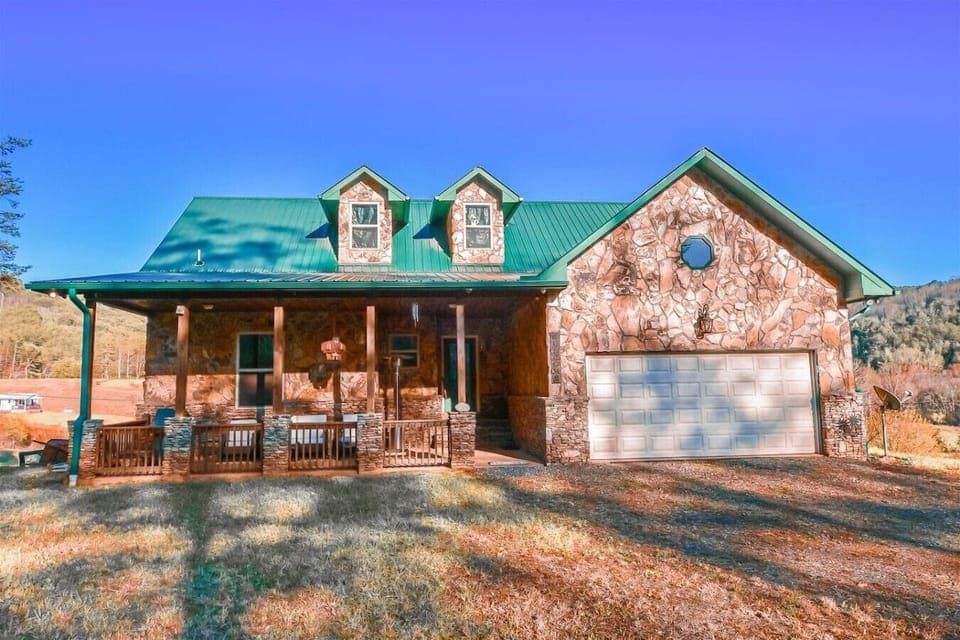 Affordable 3br/2ba Cabin in the Ocoee River Area