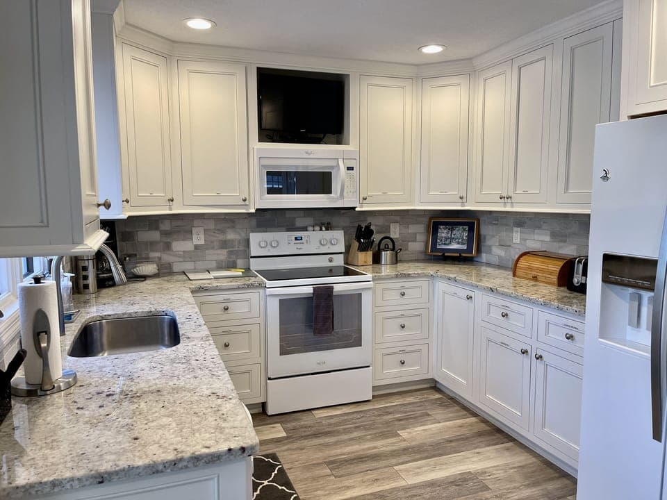 Ready to make a gourmet meal while on vacation? EVERYTHING is here!
