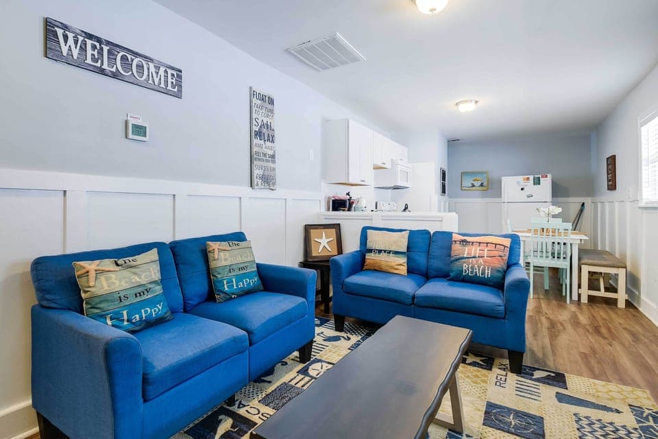 House (2 Bedrooms) | Interior