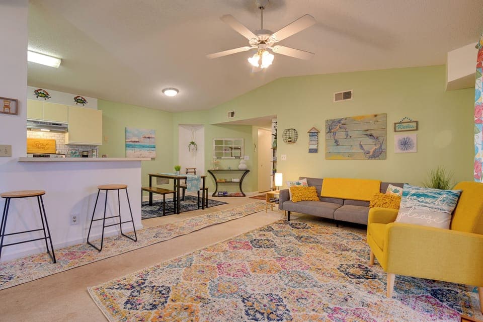 Apartment (3 Bedrooms) | Front of property