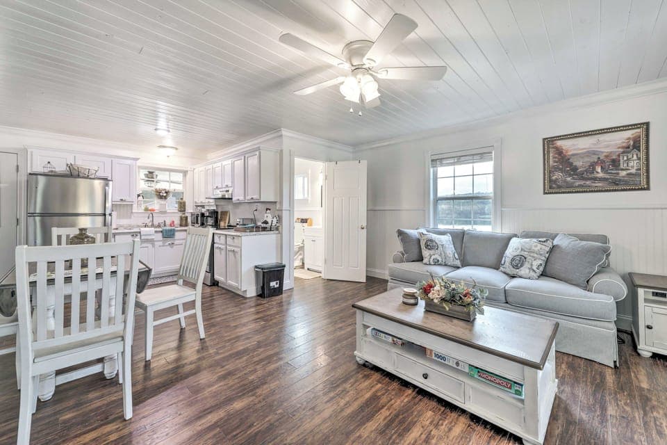 Cottage (2 Bedrooms) | Interior