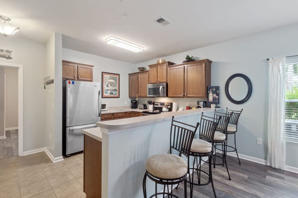 Condo, 3 Bedrooms | Private kitchen | Fridge, oven, coffee/tea maker, toaster