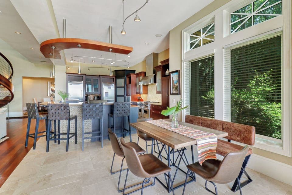 23 Black Skimmer | Sun Room