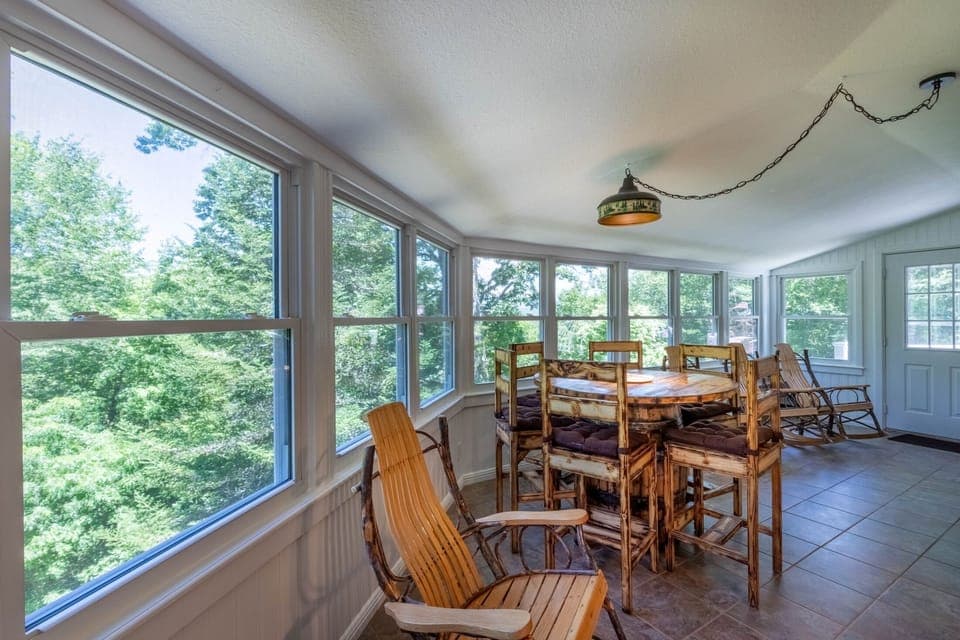 Dining Area - Dining room table