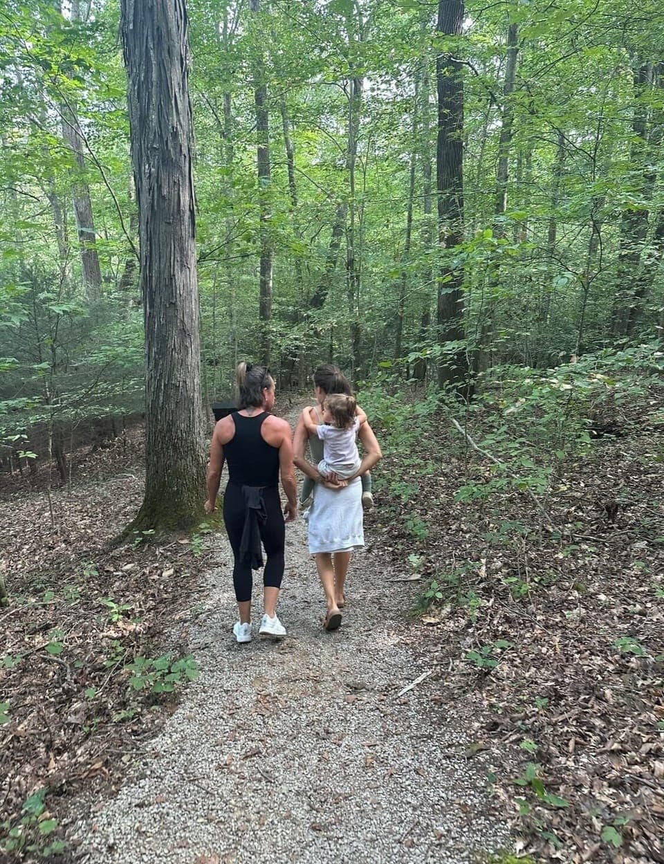 Hike to waterfalls at Rock Island - 15 min drive