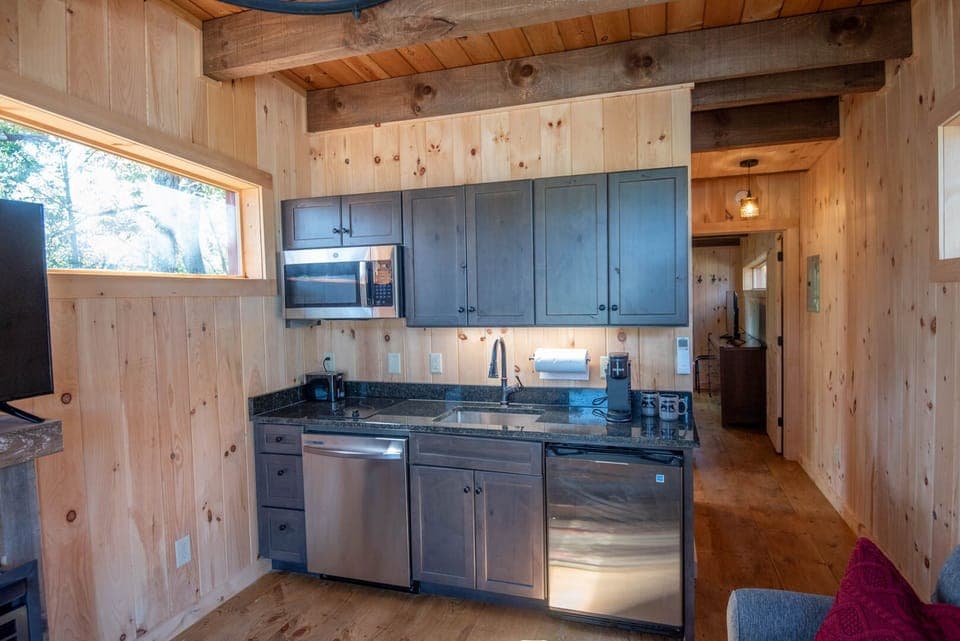 Kitchen suite with everything you need...