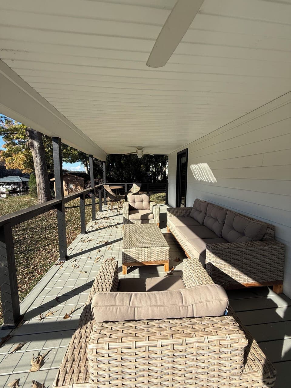 Back deck beautiful new outdoor furniture overlooking lake