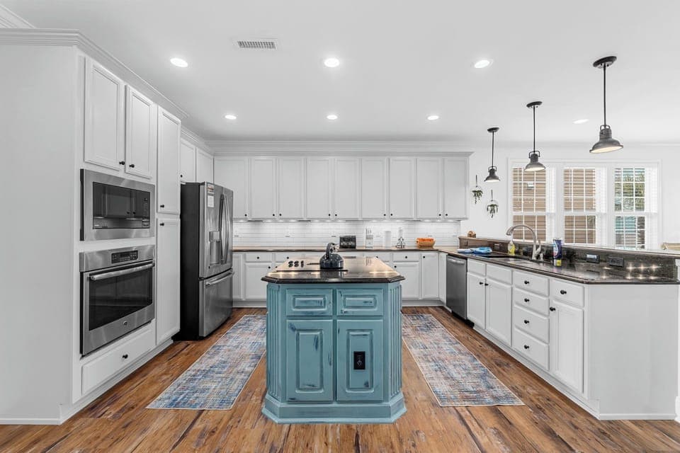 Clean Kitchen With A Splash Of Color