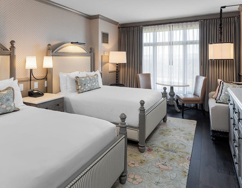 Premium bedding, in-room safe, desk, iron/ironing board