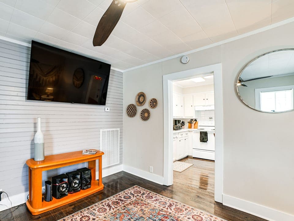 Cottage (2 Bedrooms) | Interior