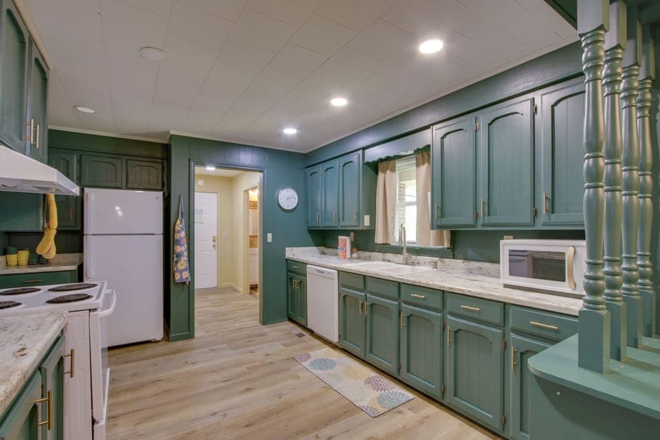 House (4 Bedrooms) | Interior