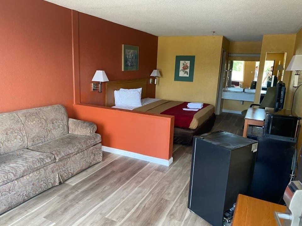 Comfort Single Room | Desk, free WiFi