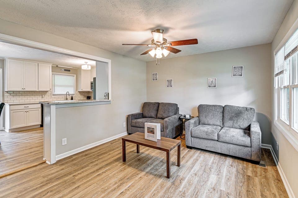 House (3 Bedrooms) | Interior