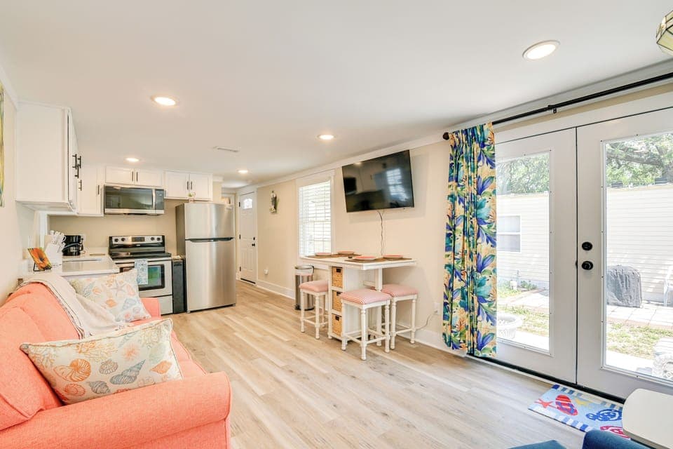 House (2 Bedrooms) | Interior