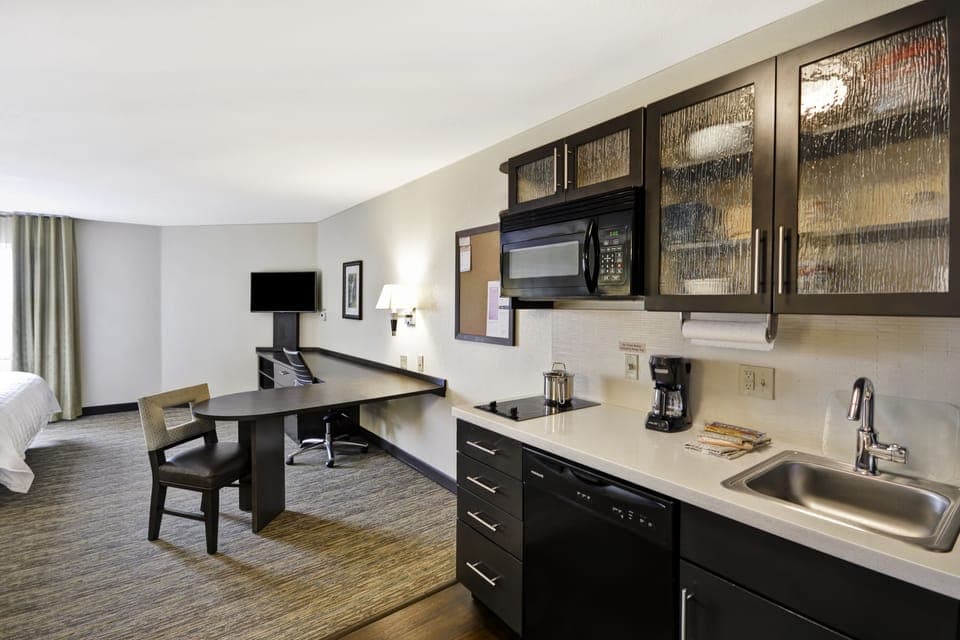 Premium bedding, pillowtop beds, desk, laptop workspace