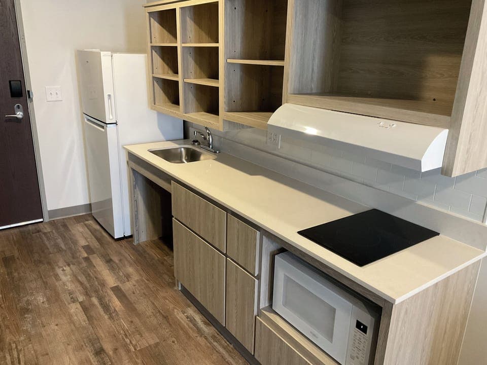 Suite, 1 Queen Bed, Accessible | Private kitchen