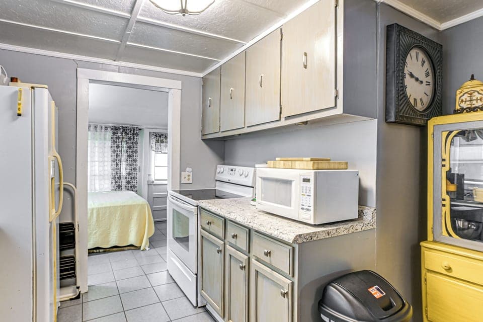 House (2 Bedrooms) | Interior