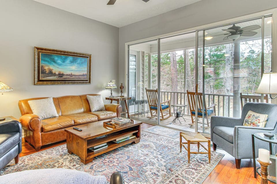 Apartment (3 Bedrooms) | Front of property