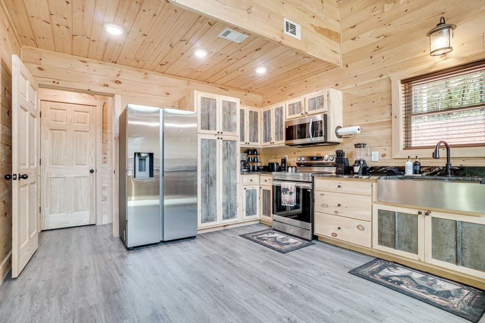 House (2 Bedrooms) | Interior