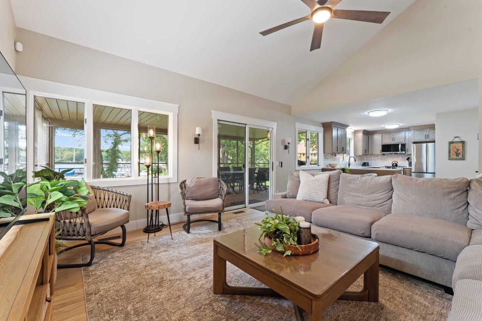House (3 Bedrooms) | Interior