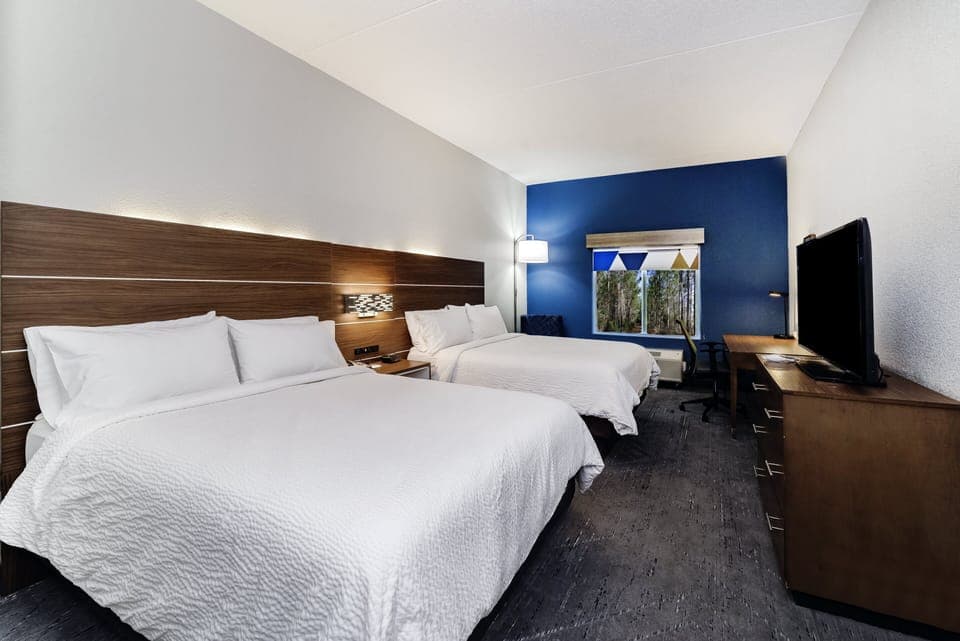 In-room safe, desk, iron/ironing board, free cribs/infant beds