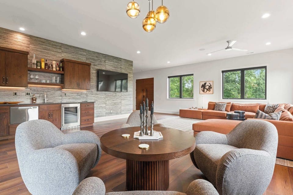 House, Multiple Beds, Patio, Garden View (The Luxe Barn) | Interior