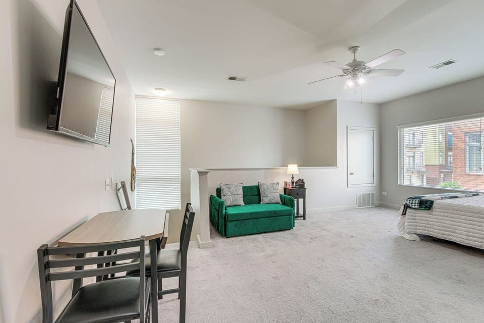 Apartment (0 Bedroom) | Interior
