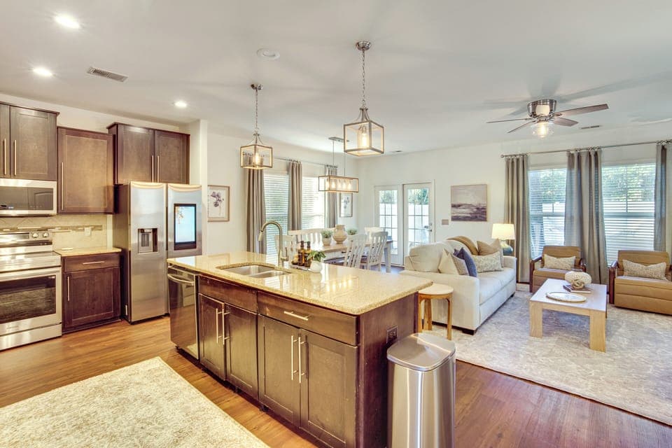 House (3 Bedrooms) | Interior