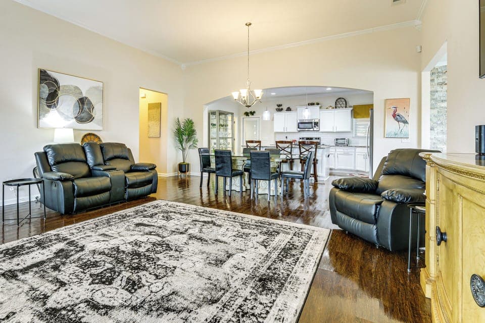 House (3 Bedrooms) | Interior