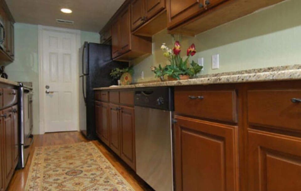 Fridge, microwave, coffee/tea maker