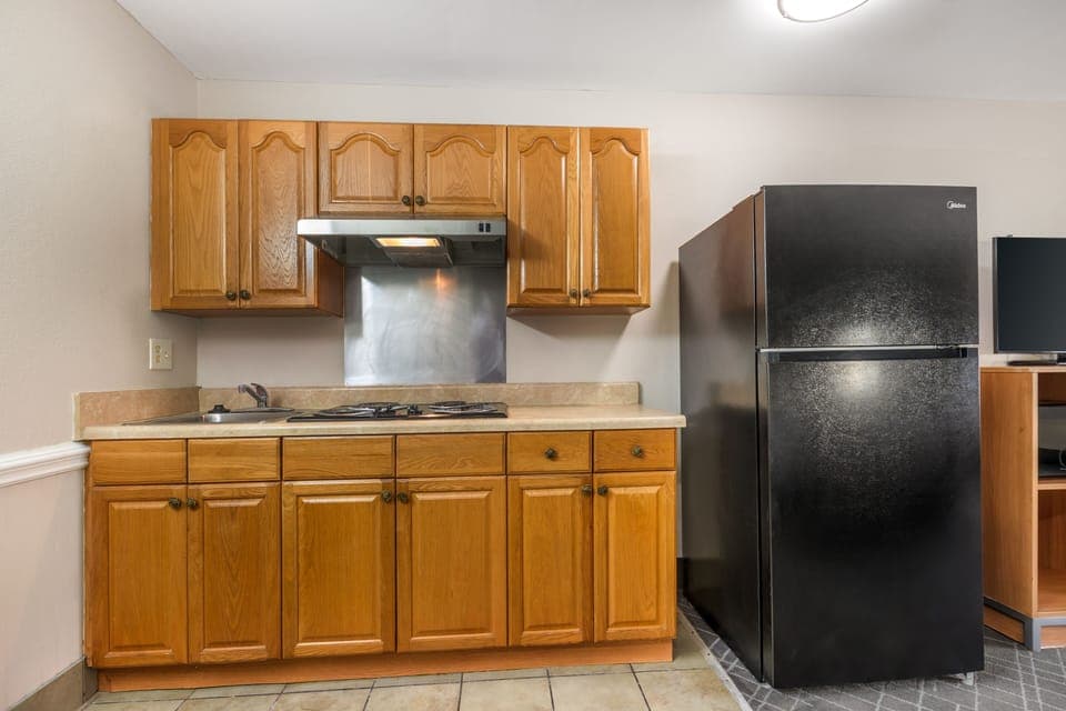 Room, 2 Queen Beds | Private kitchenette | Fridge, microwave