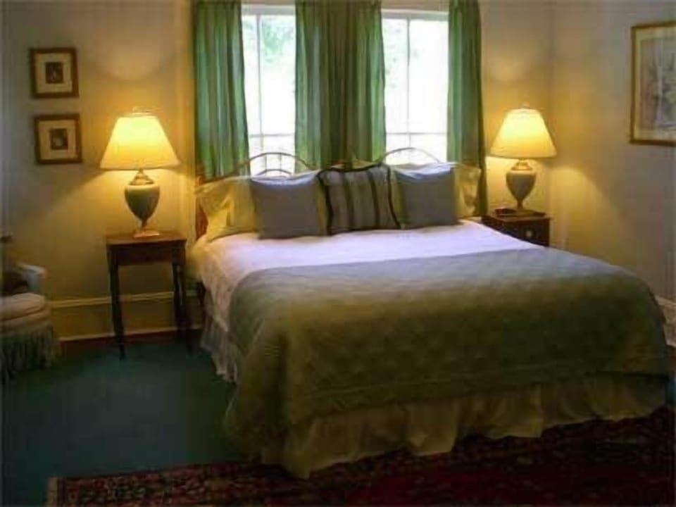 Individually decorated, individually furnished, desk, blackout drapes