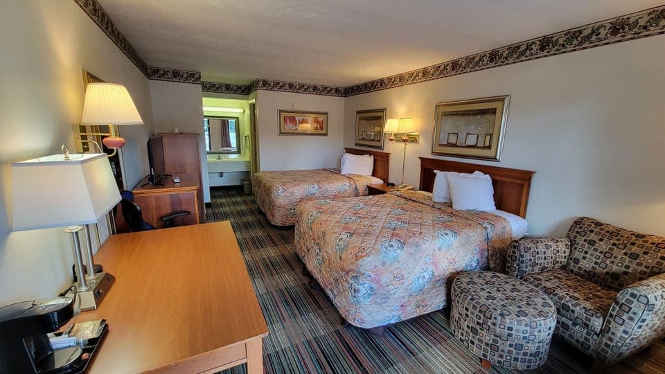 Desk, free WiFi, bed sheets