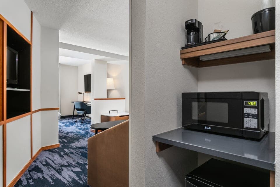 Executive Suite, 1 King Bed with Sofa bed | Premium bedding, pillowtop beds, individually furnished, desk