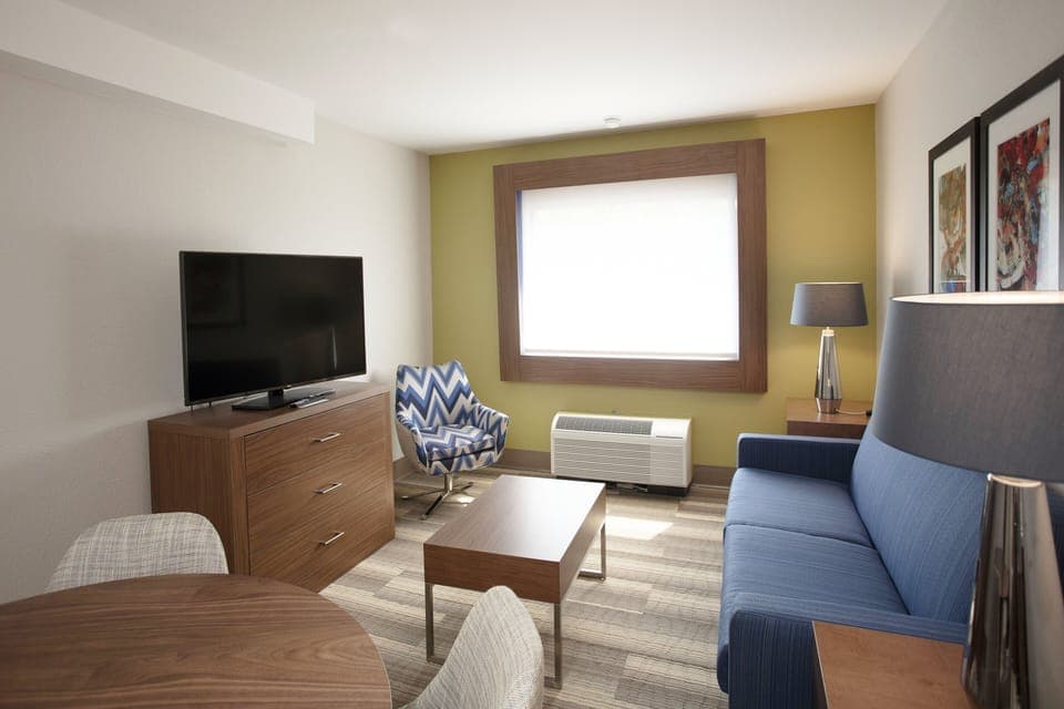 In-room safe, desk, laptop workspace, blackout drapes