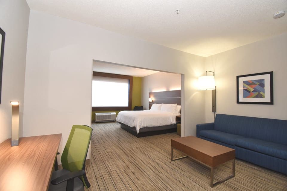 In-room safe, desk, laptop workspace, blackout drapes