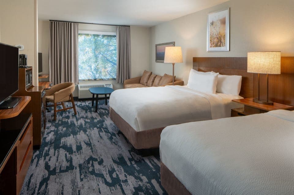 In-room safe, iron/ironing board, free WiFi, bed sheets