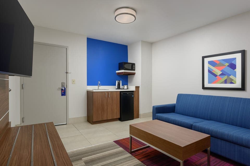 In-room safe, individually furnished, desk, iron/ironing board