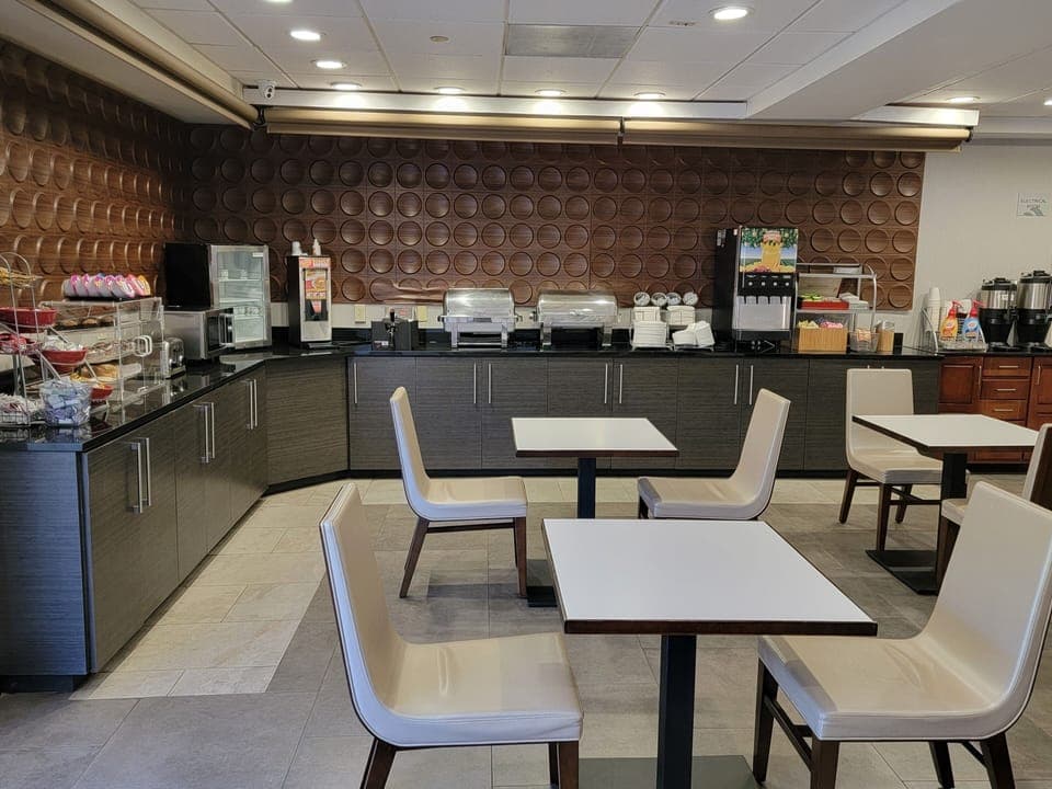 Free daily buffet breakfast