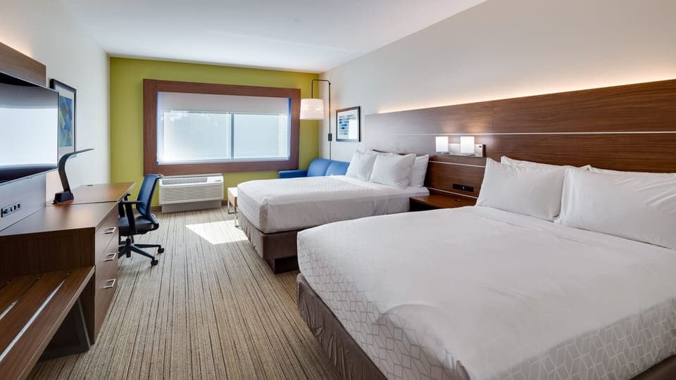 Suite, Multiple Beds | Free cribs/infant beds, free rollaway beds, bed sheets