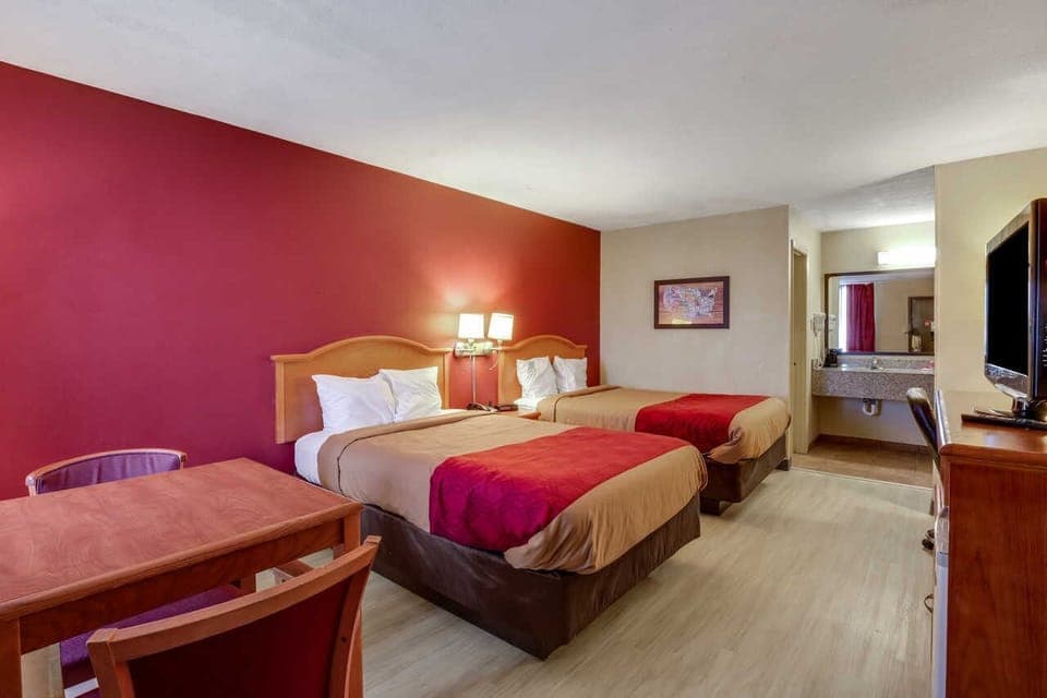 Premium bedding, down comforters, individually furnished, desk