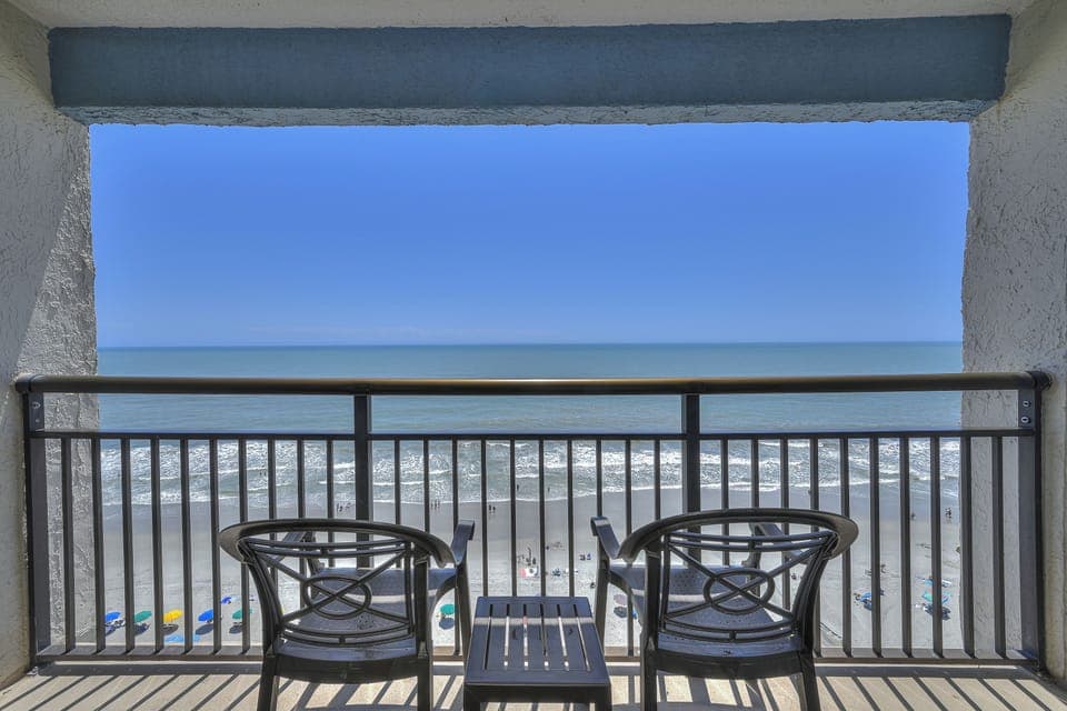 Studio, Pool Access, Oceanfront (1412) | Balcony